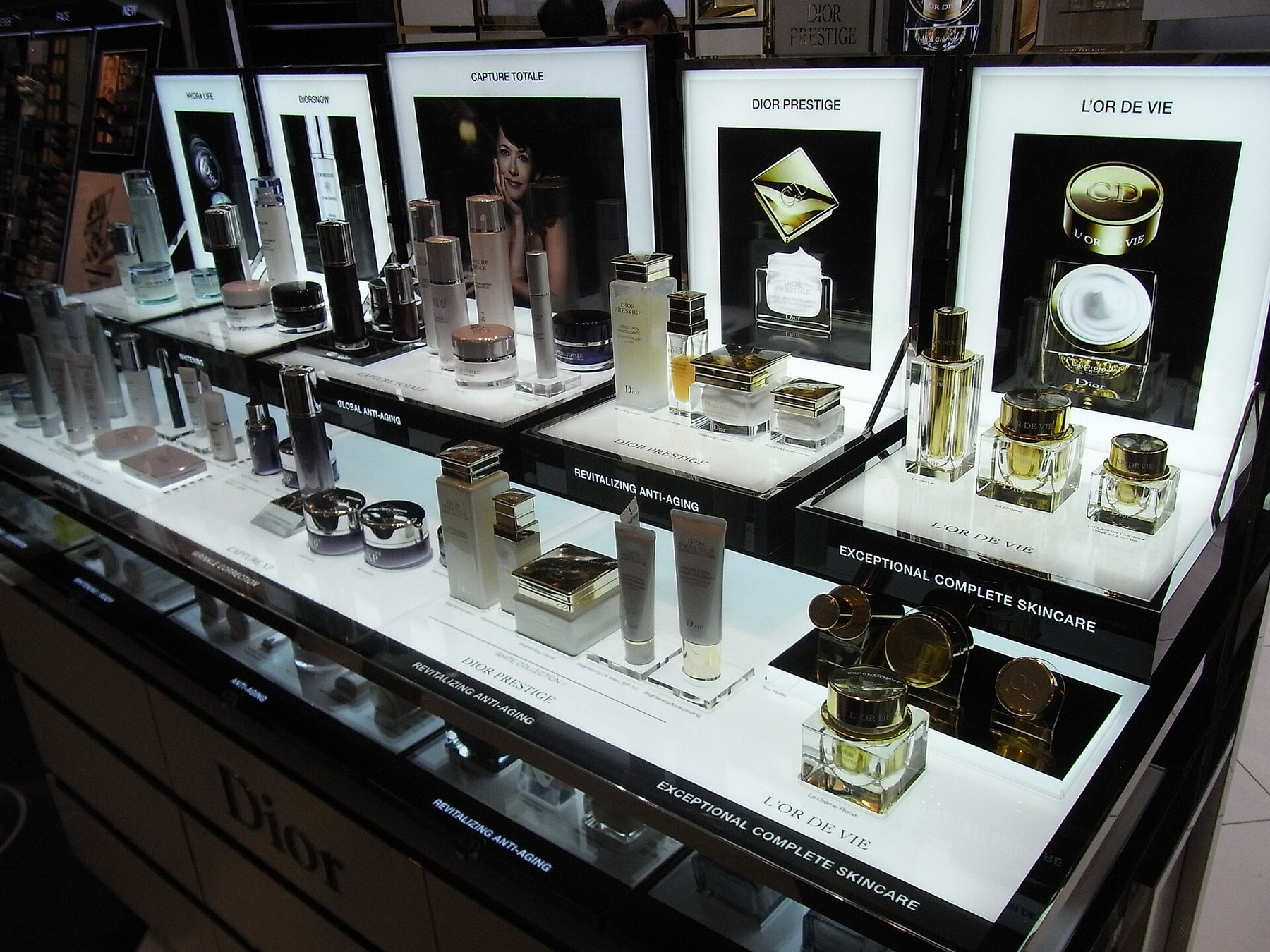What prestige skincare growth changes for careful buyers
